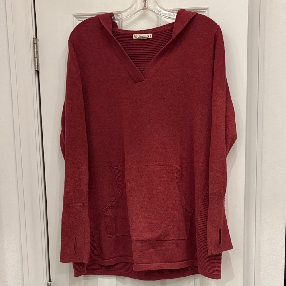 DAKINI Wine Textured Long‎ Sleeve Sweater Hoodie